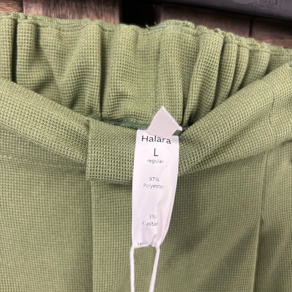Halara Flex High Waisted Pocket Wide Leg Waffle Work Pants Loden Green Sz L NWT - Picture 7 of 9